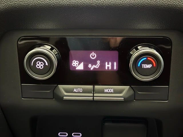 2026 Buick Enclave - Image 7 of 12