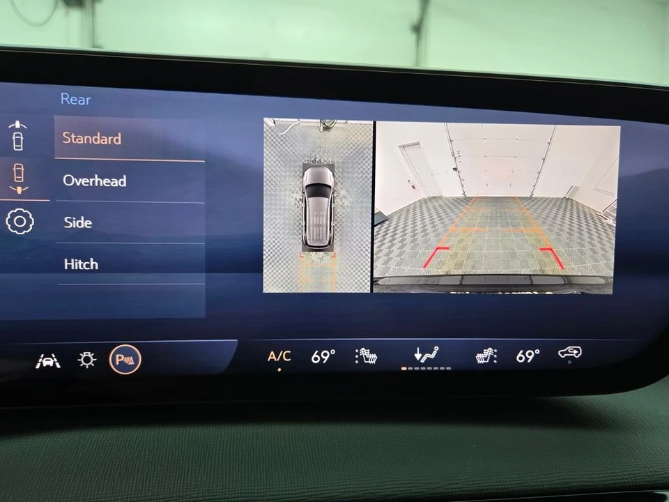 2026 Buick Enclave - Image 3 of 12