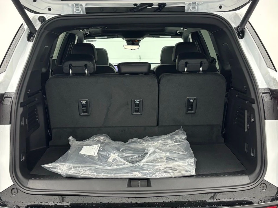 2026 Buick Enclave - Image 10 of 12