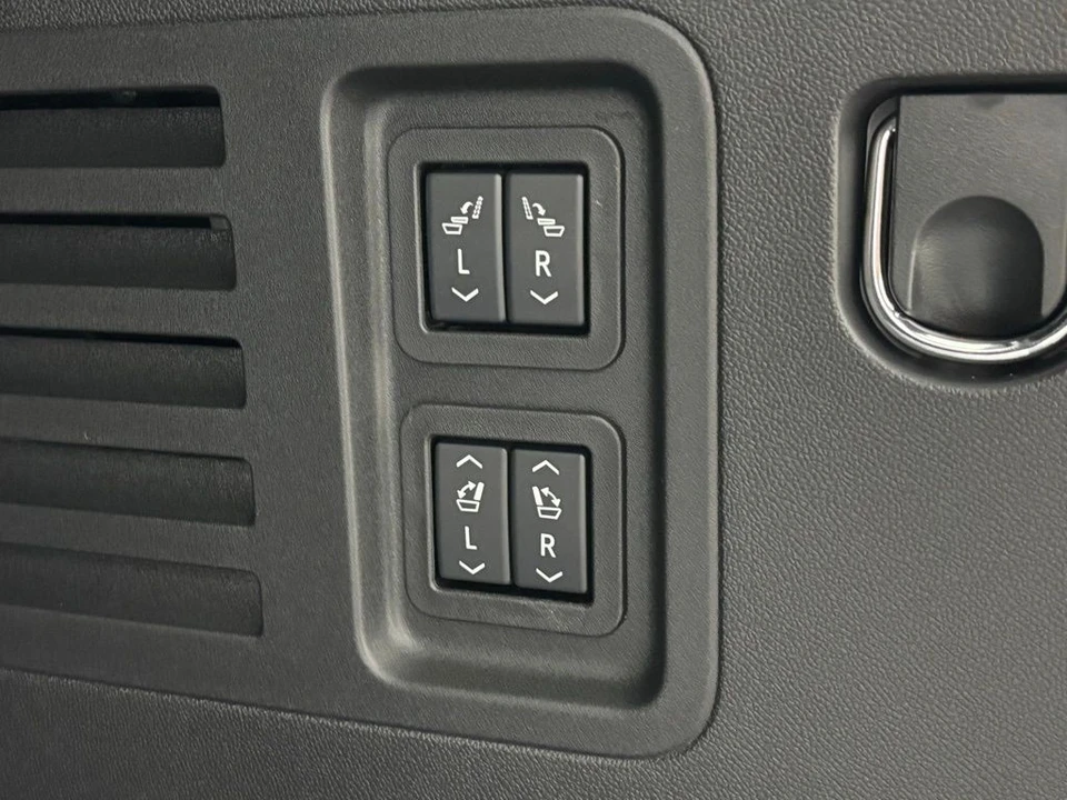 2026 Buick Enclave - Image 11 of 12