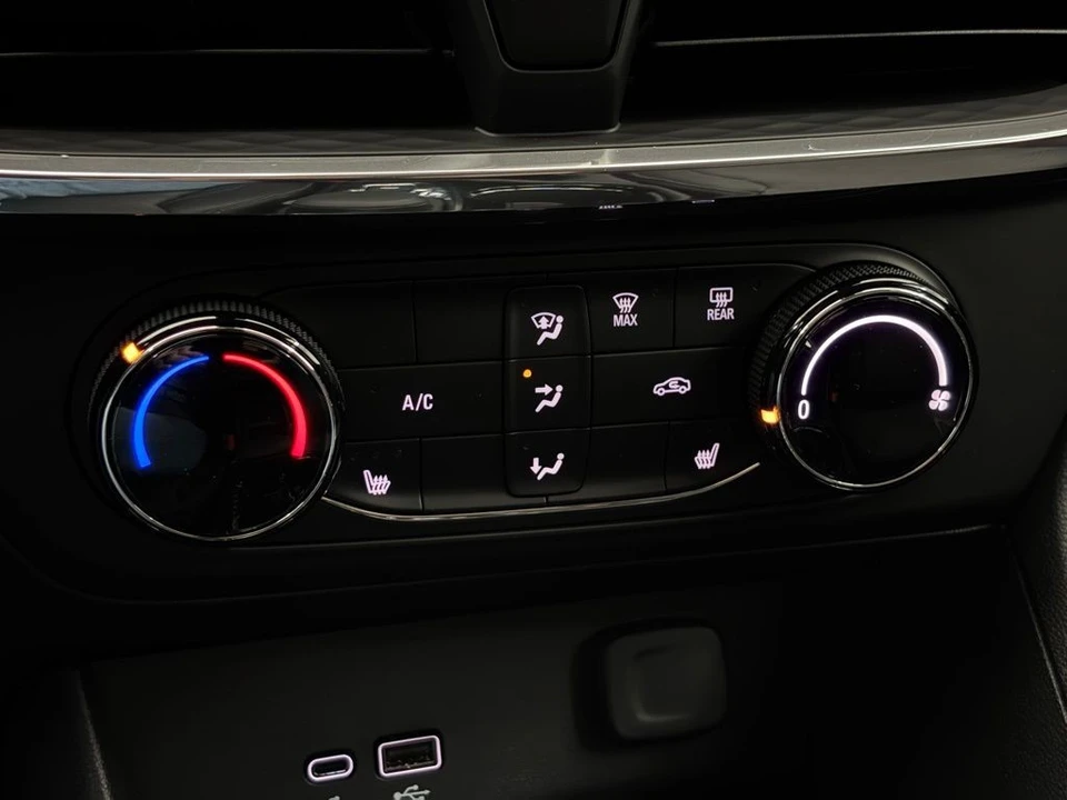 2026 Buick Encore GX - Image 4 of 12