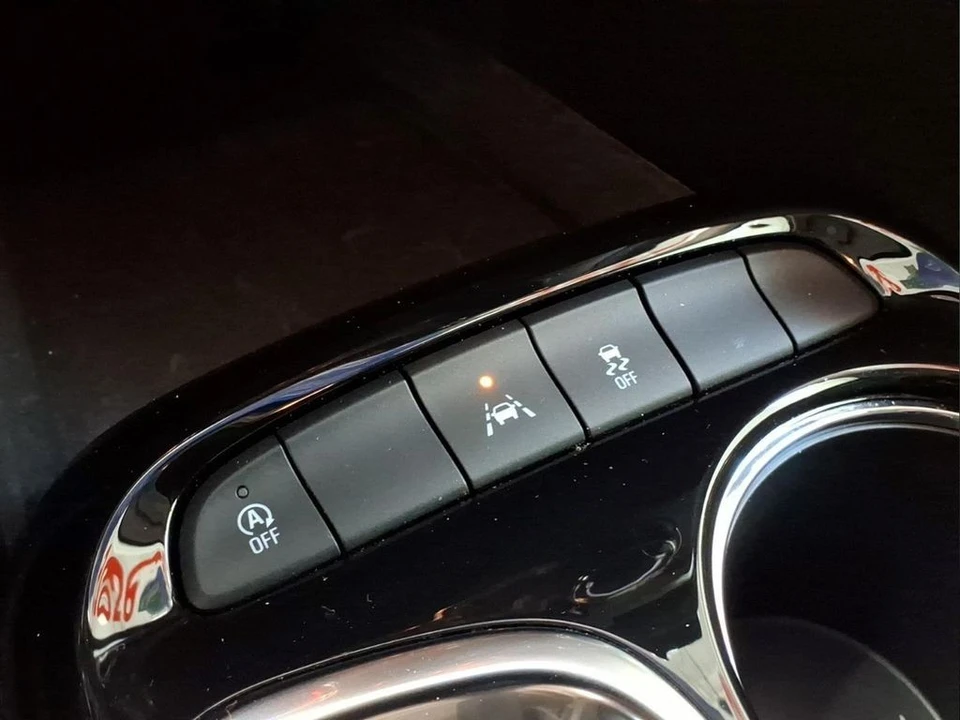 2026 Buick Encore GX - Image 12 of 21