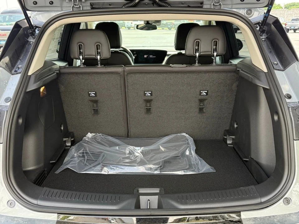 2026 Buick Encore GX - Image 9 of 12