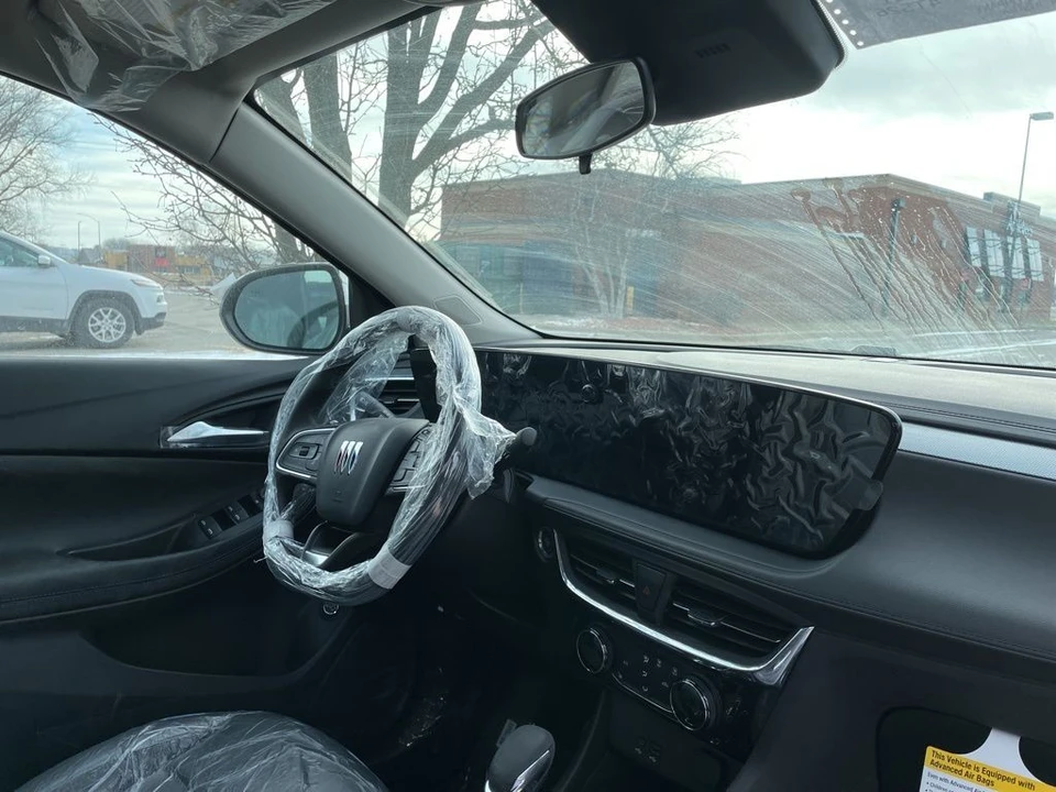 2026 Buick Encore GX - Image 10 of 11