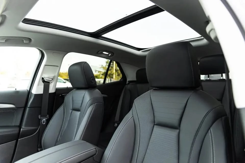 2026 Buick Envision - Image 8 of 11
