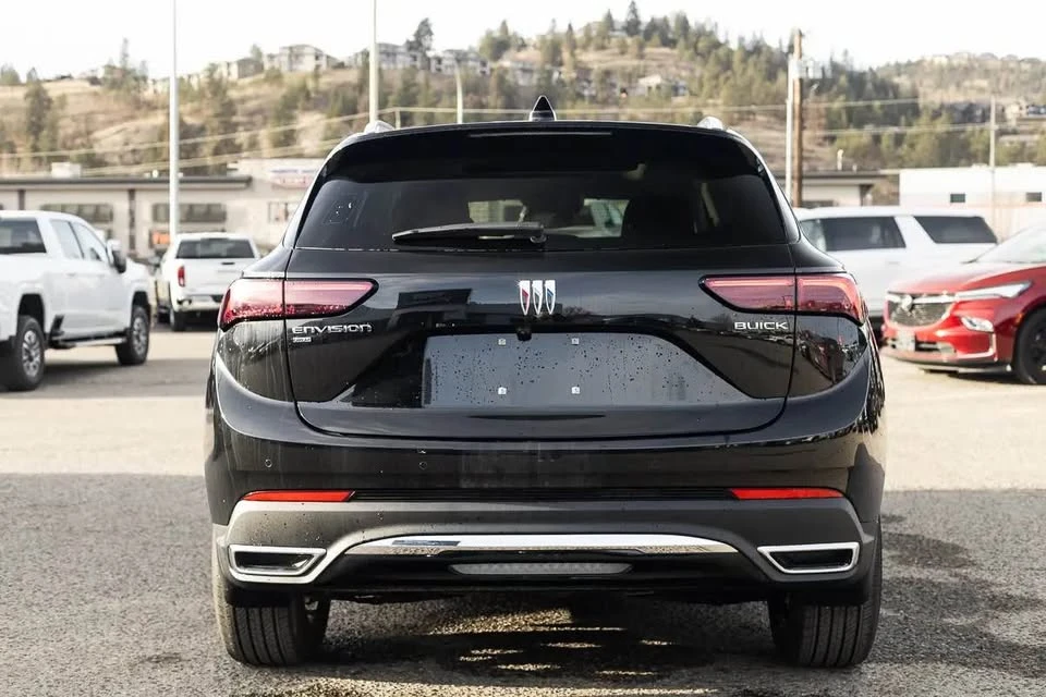 2026 Buick Envision - Image 5 of 11