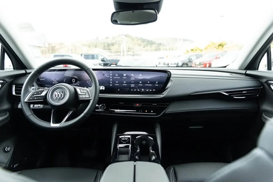 2026 Buick Envision - Image 10 of 11