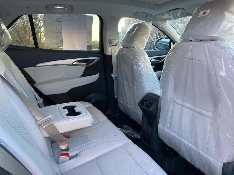 2026 Buick Envision - Image 8 of 12