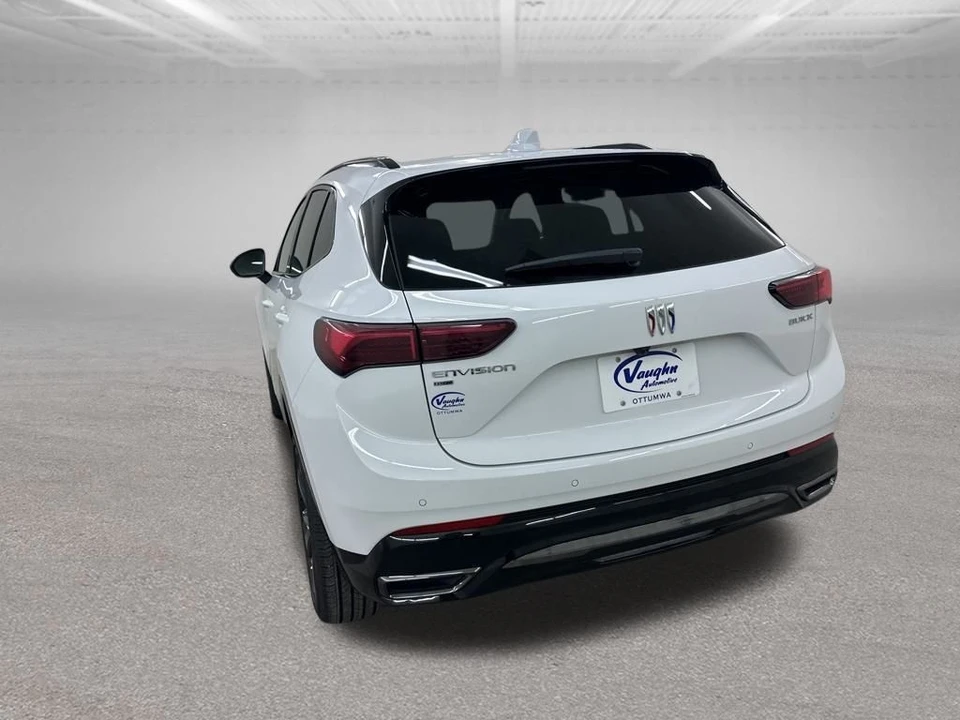 2026 Buick Envision - Image 8 of 12