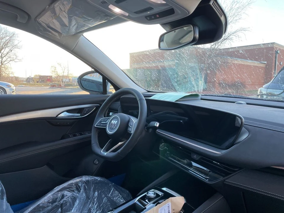 2026 Buick Envision - Image 10 of 12