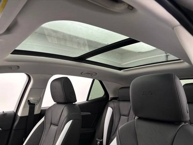 2026 Buick Envision - Image 4 of 12
