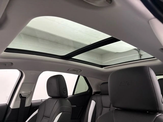 2026 Buick Envision - Image 4 of 12
