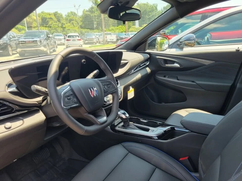 2026 Buick Envision - Image 7 of 16
