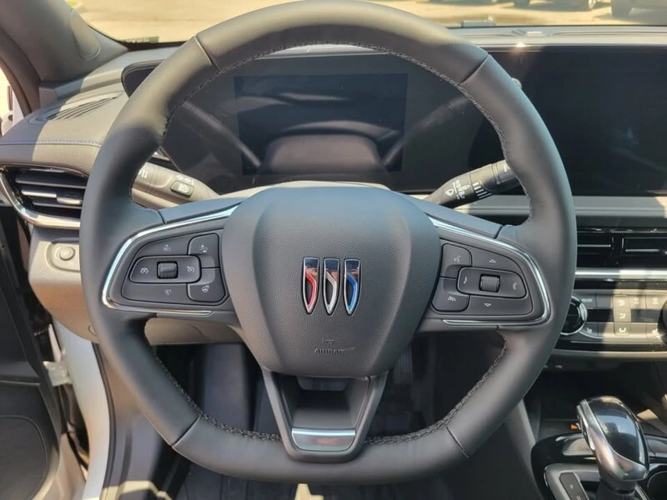 2026 Buick Envision - Image 14 of 16