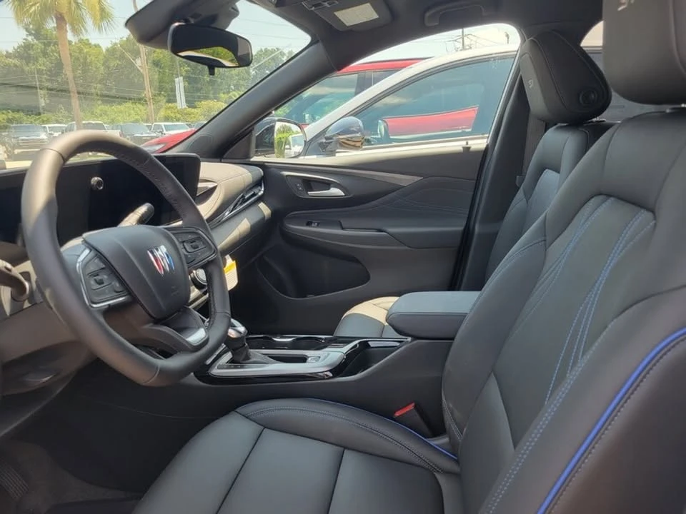 2026 Buick Envision - Image 8 of 16