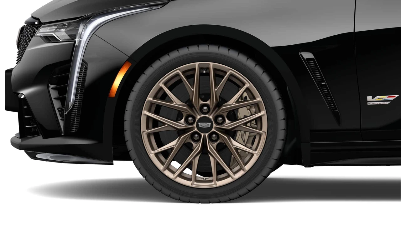 2026 Cadillac CT4-V Blackwing - Image 7 of 11