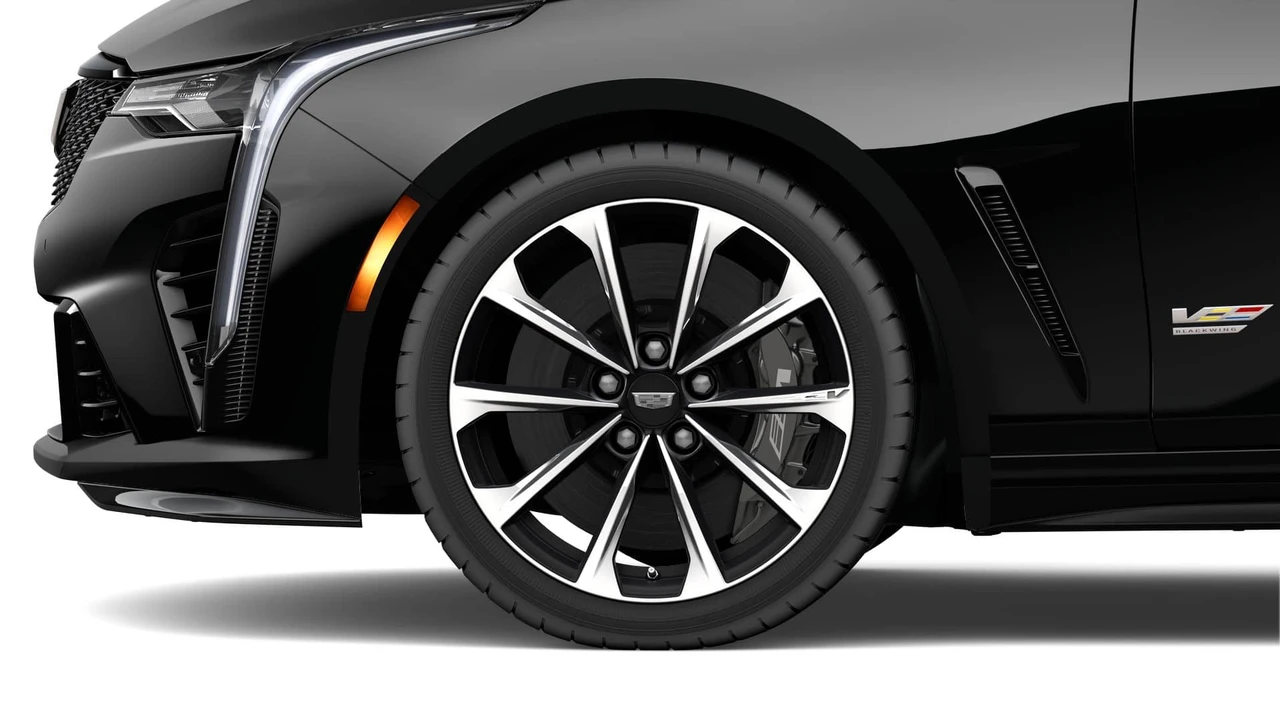 2026 Cadillac CT4-V Blackwing - Image 7 of 11