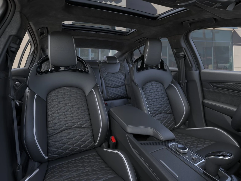 2026 Cadillac CT5-V - Image 16 of 31