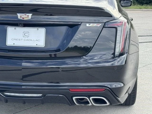 2026 Cadillac CT5-V - Image 5 of 31