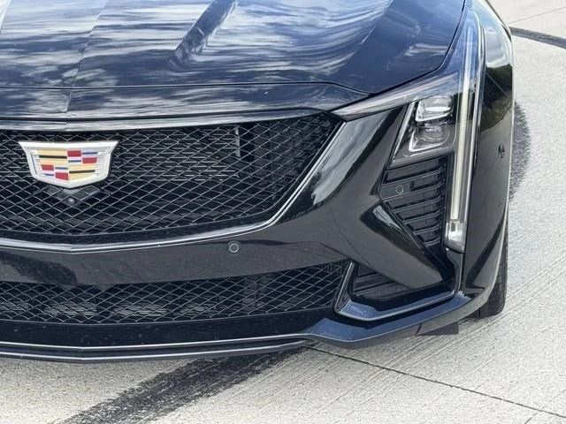 2026 Cadillac CT5-V - Image 8 of 31