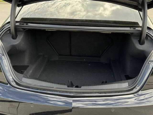 2026 Cadillac CT5-V - Image 9 of 31