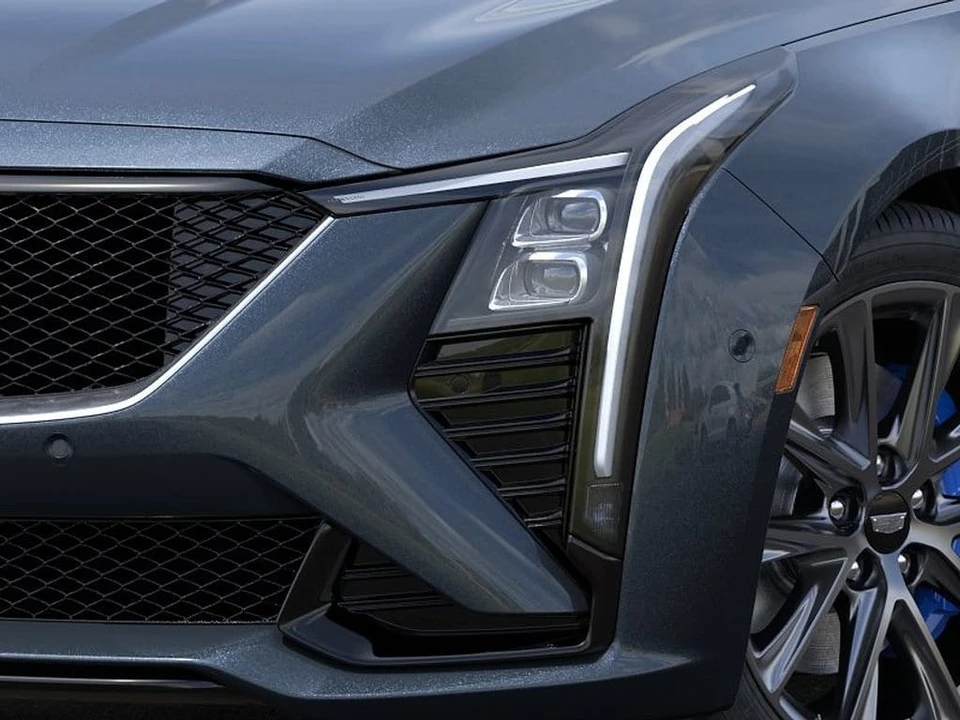 2026 Cadillac CT5-V - Image 10 of 31