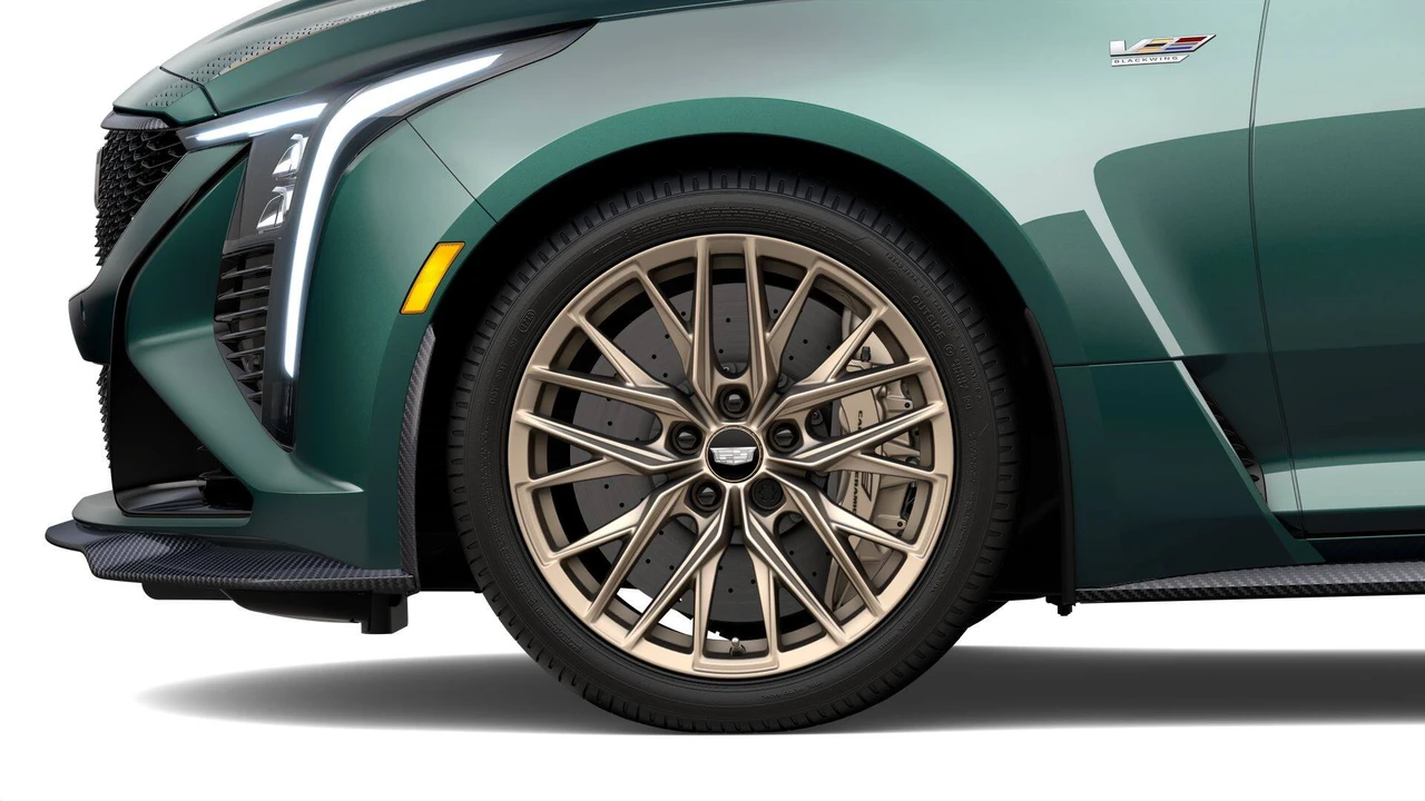 2026 Cadillac CT5-V Blackwing - Image 8 of 12