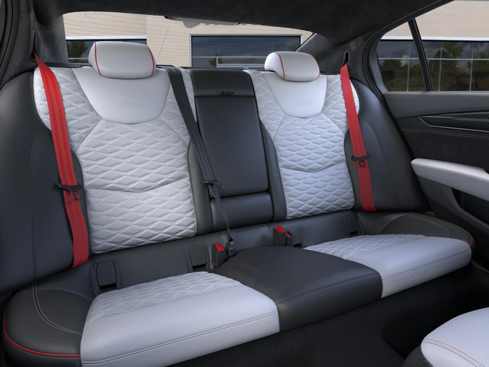 2026 Cadillac CT5-V Blackwing - Image 18 of 31