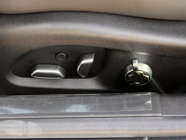 2026 Cadillac CT5-V Blackwing - Image 22 of 31