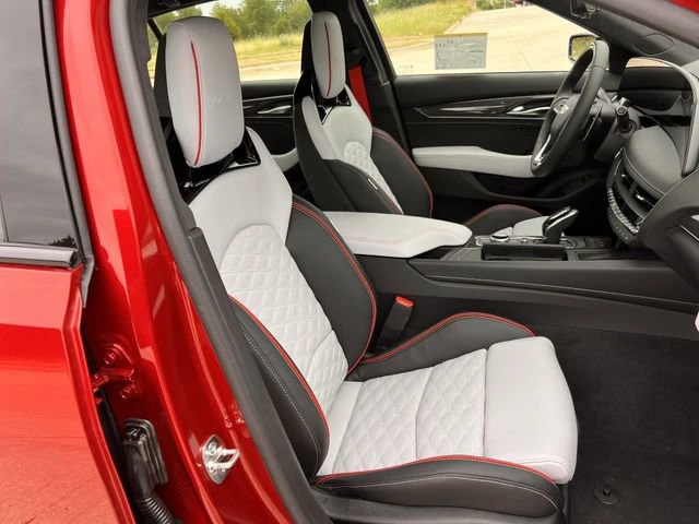 2026 Cadillac CT5-V Blackwing - Image 23 of 31