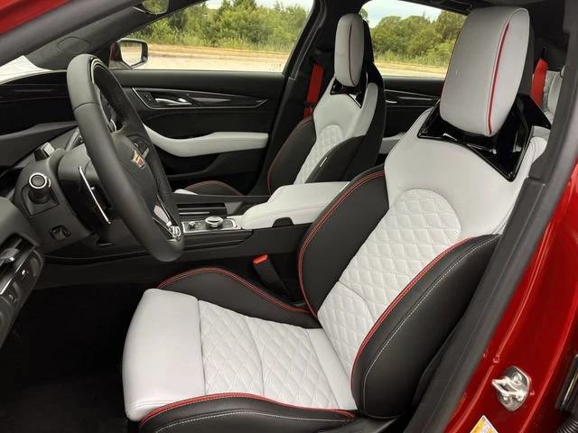 2026 Cadillac CT5-V Blackwing - Image 21 of 31
