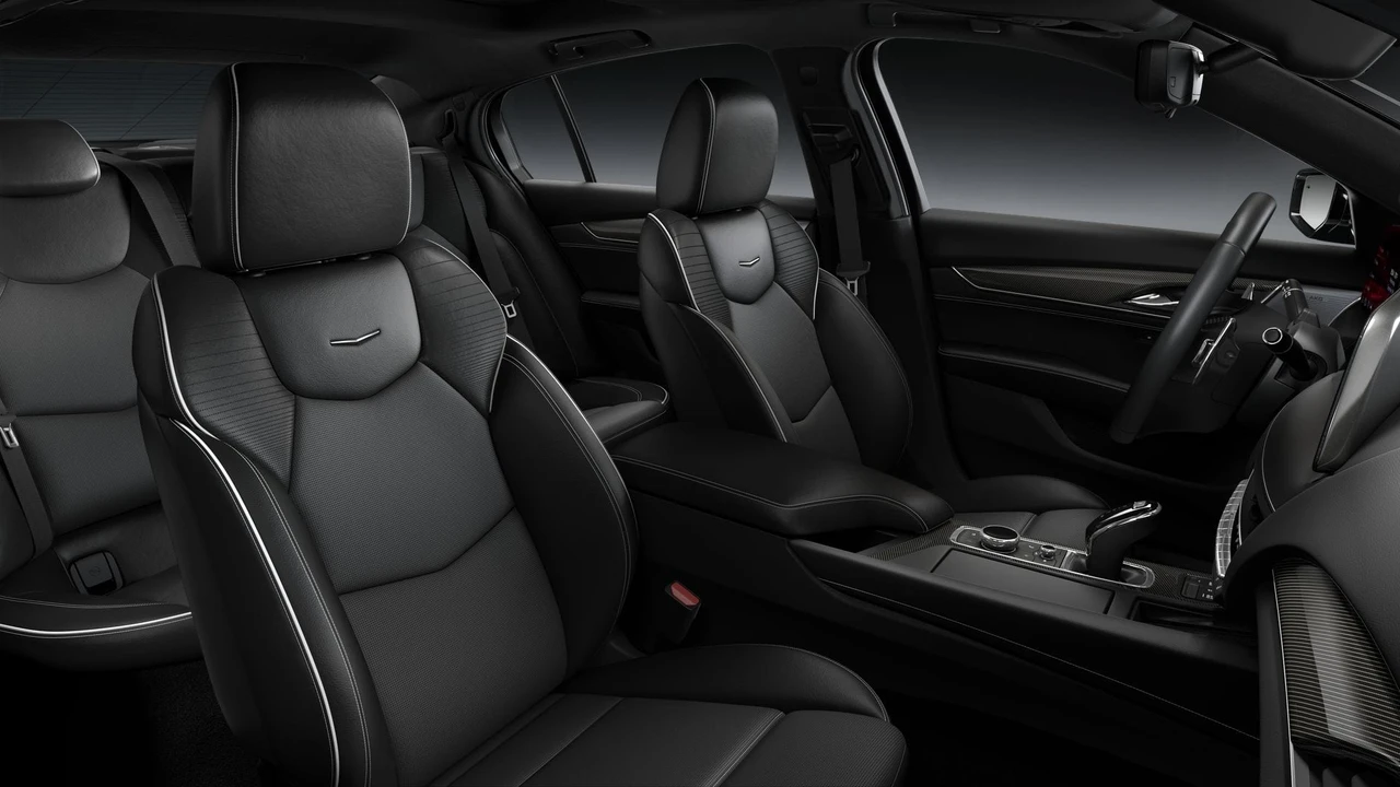 2026 Cadillac CT5-V Blackwing - Image 10 of 12