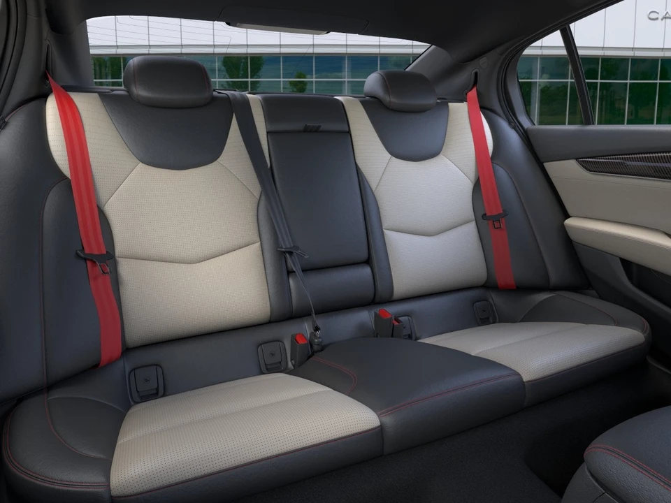 2026 Cadillac CT5-V - Image 17 of 31