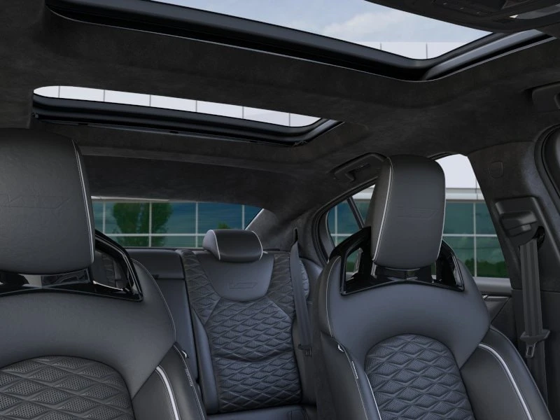 2026 Cadillac CT5-V - Image 24 of 31