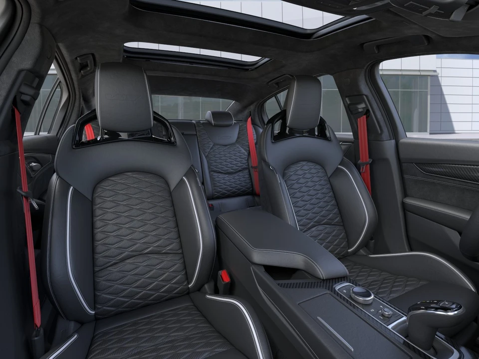 2026 Cadillac CT5-V - Image 16 of 31