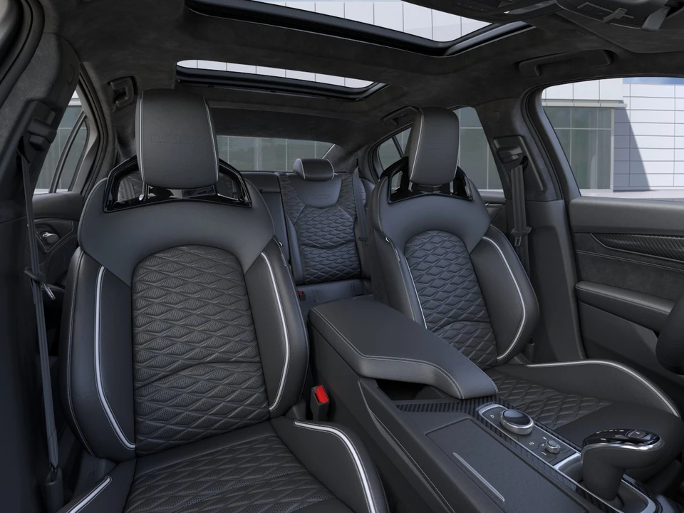 2026 Cadillac CT5-V - Image 16 of 31