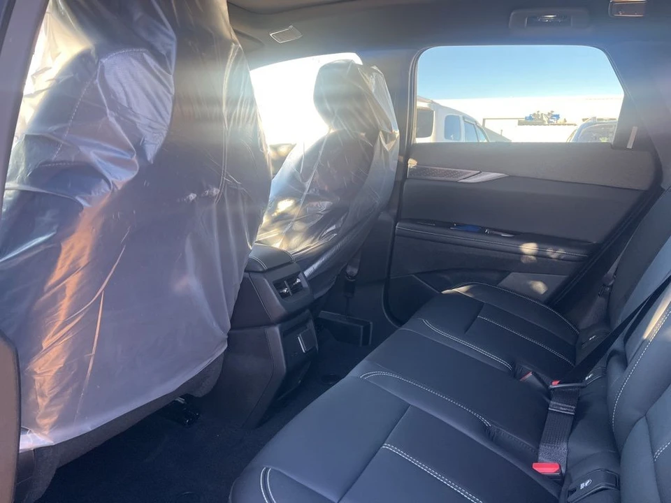 2026 Cadillac Optiq - Image 7 of 11