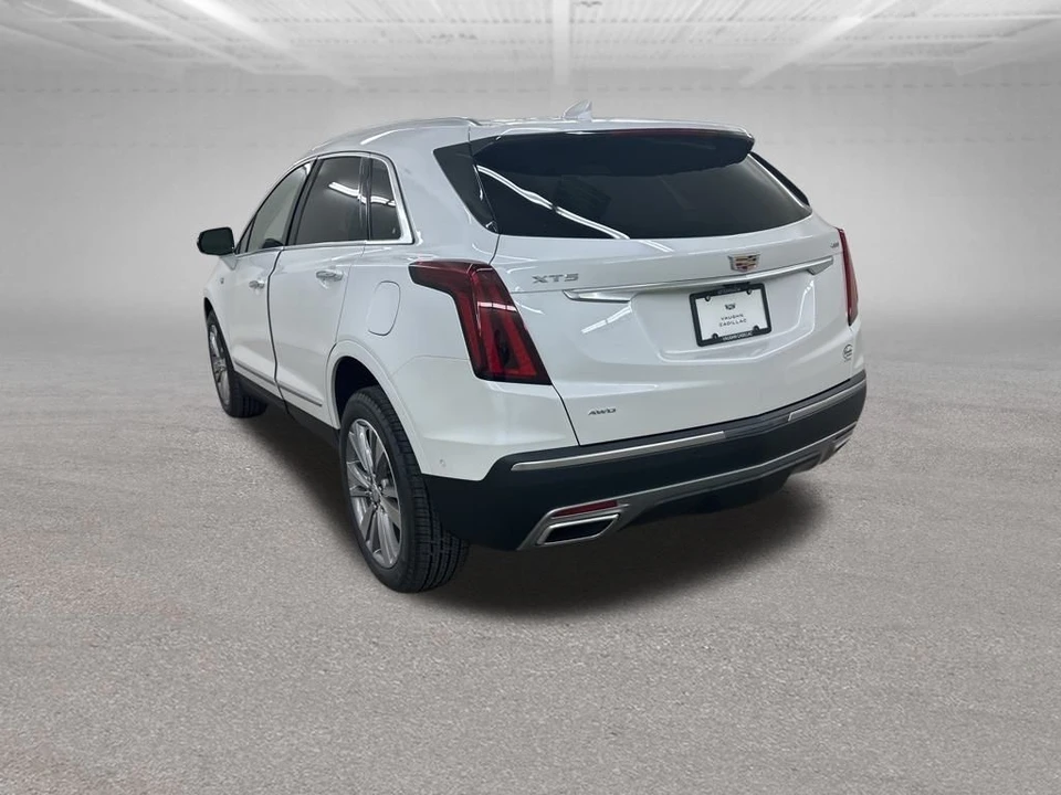 2026 Cadillac XT5 - Image 8 of 12