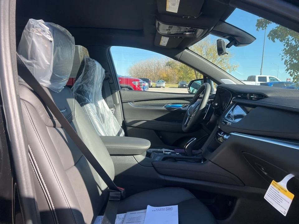 2026 Cadillac XT5 - Image 11 of 11