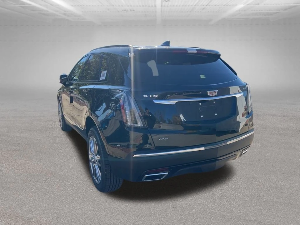 2026 Cadillac XT5 - Image 4 of 11