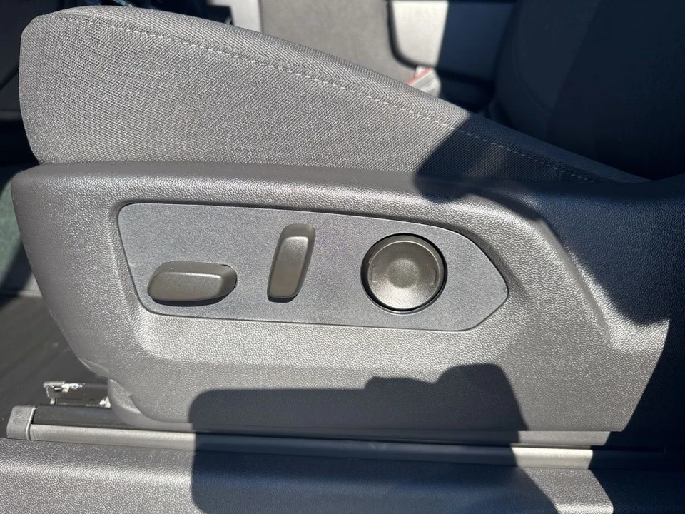 2026 Chevrolet Silverado 4th Gen - Image 10 of 21