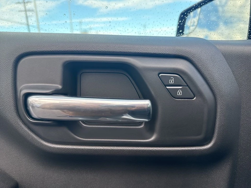 2026 Chevrolet Silverado 4th Gen - Image 11 of 21