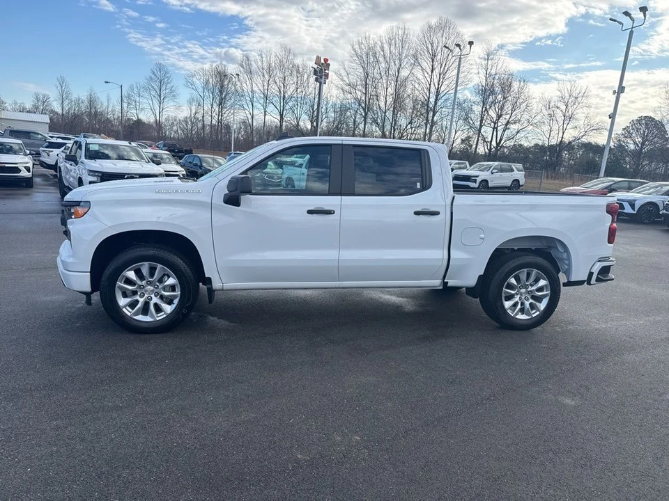 2026 Chevrolet Silverado 4th Gen - Image 2 of 21