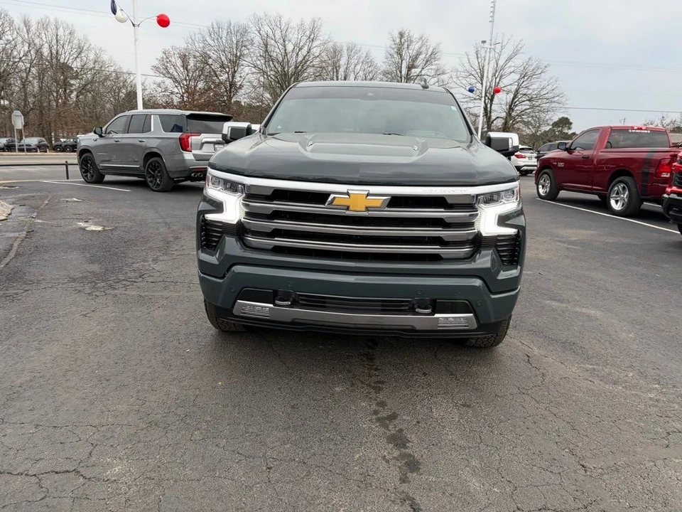 2026 Chevrolet Silverado 4th Gen - Image 2 of 21