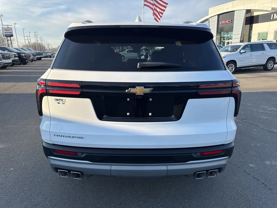 2026 Chevrolet Traverse - Image 4 of 21