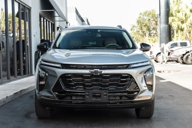 2026 Chevrolet Trax - Image 2 of 21