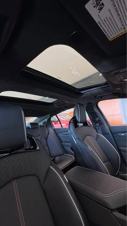 2026 Cadillac CT5-V Blackwing - Image 7 of 8