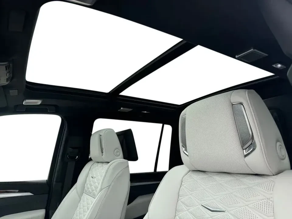 2026 Cadillac Escalade 5th Gen - Image 14 of 18