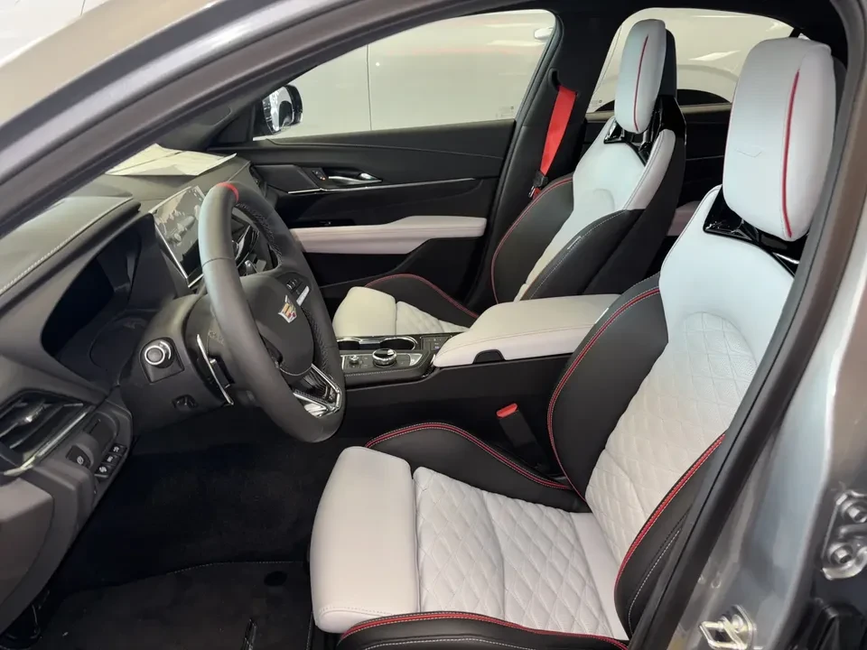 2026 Cadillac CT4-V Blackwing - Image 6 of 11