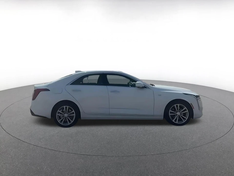 2026 Cadillac CT4 - Image 15 of 31
